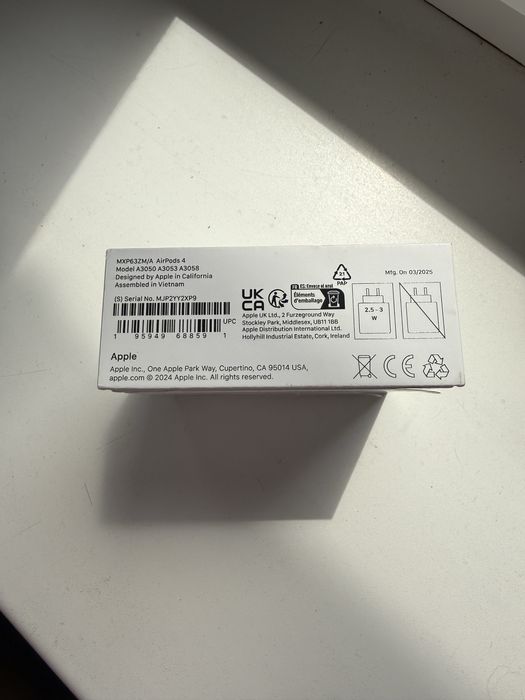 Apple Air Pods 4