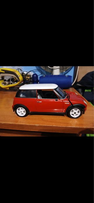 Carro de coleção 1/18 escala