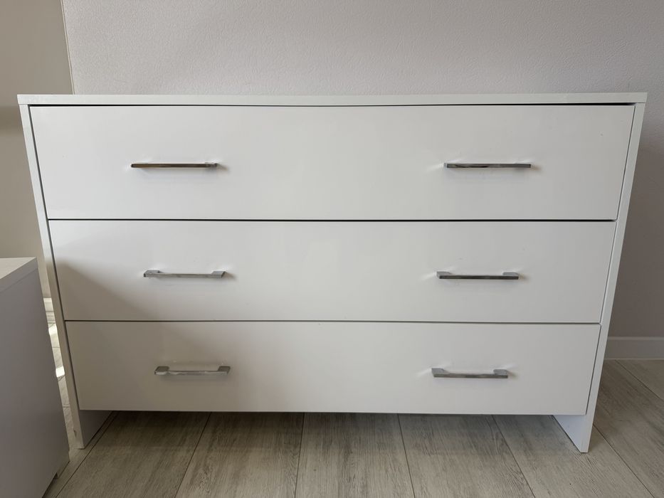 Продам комод та тумби фірми Miromark Family