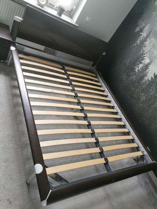 ZESTAW KOMPLET MEBLI WENGE RED APPLE ŁÓŻKO KOMODA SZAFKI NOCNE BIURKO KRZESEŁKO
