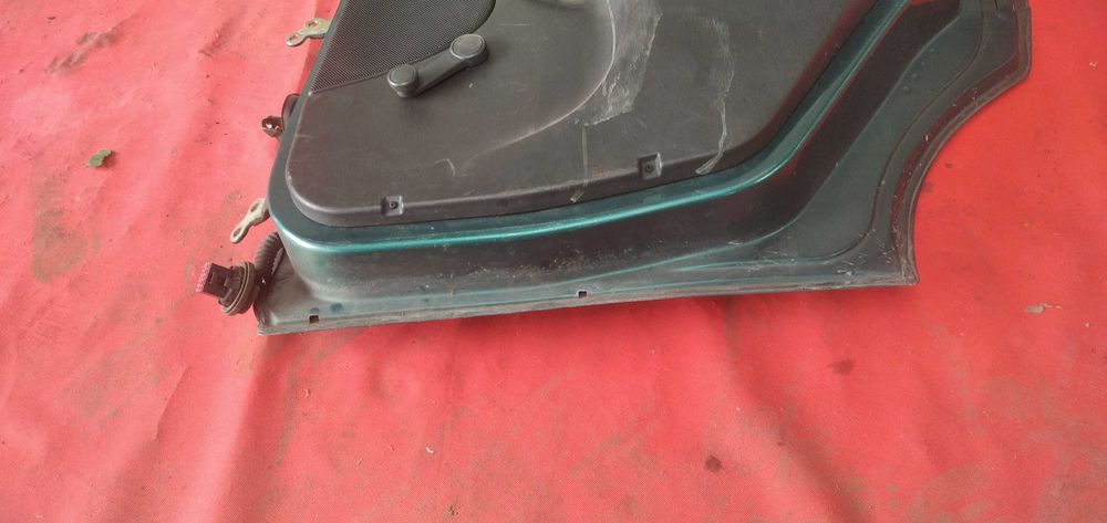 drzwi tylne kombi Focus 02R