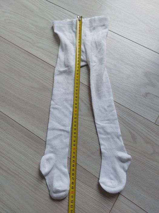 Białe rajstopy roczek 86