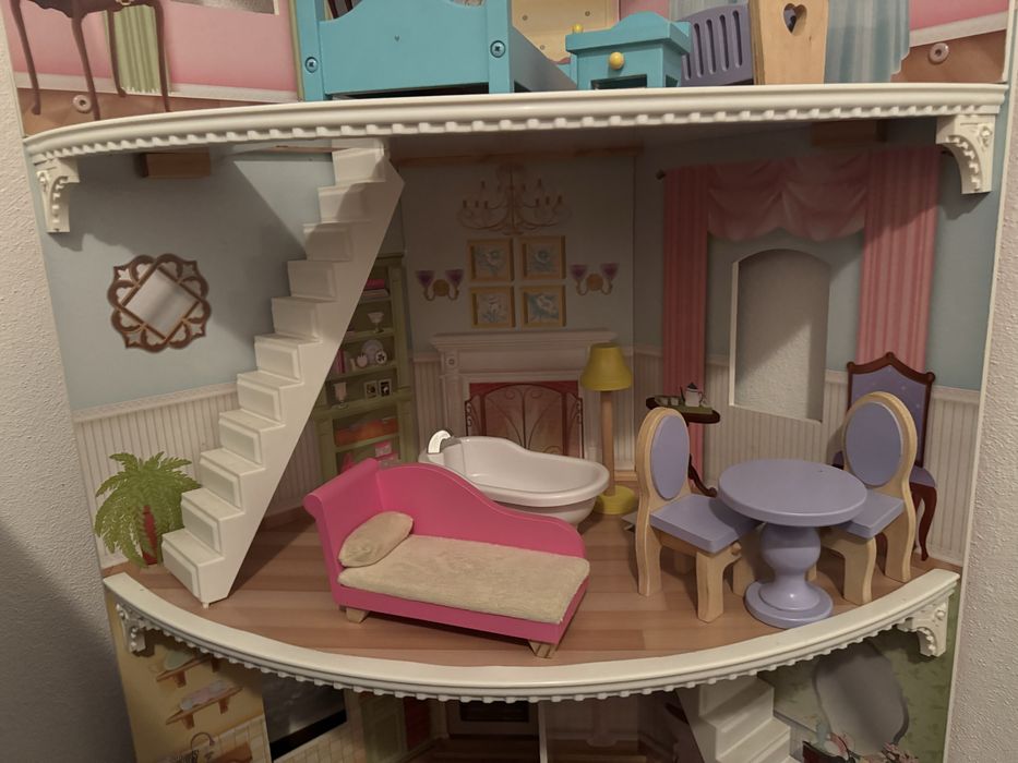 Casa de bonecas com acessorios - Imaginarium