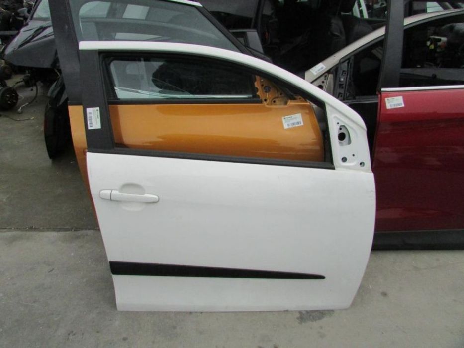 Porta Frente Direita Toyota Aygo do ano 2014