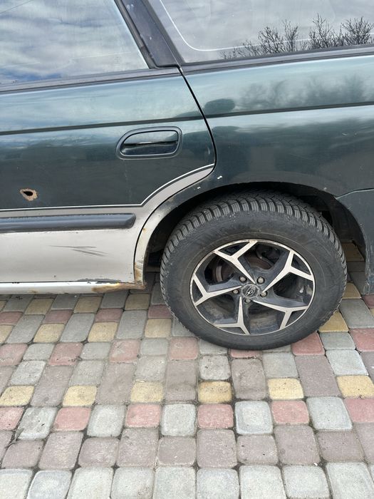 Продам  или обменяю Субару аутбэк ( Subaru Outback )