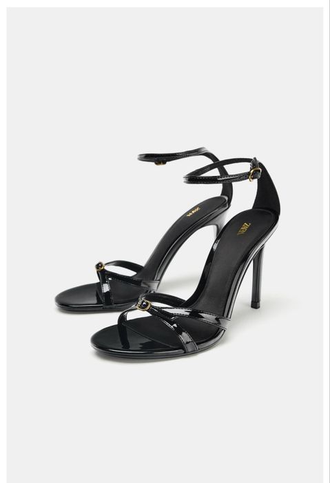 Лаковані босоніжки ZARA 41/26.6см