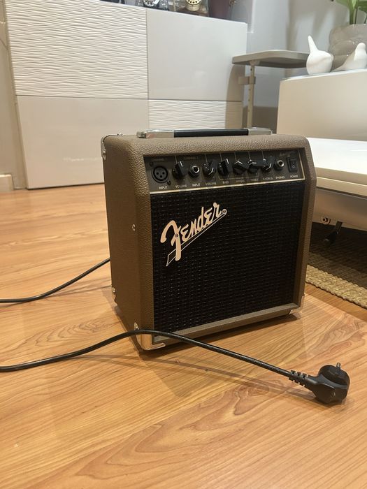 Amplificador Fender Acoustasonic 15