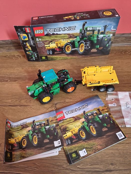 Klocki LEGO Technic 42136 Traktor John Deere 9620R 4WD