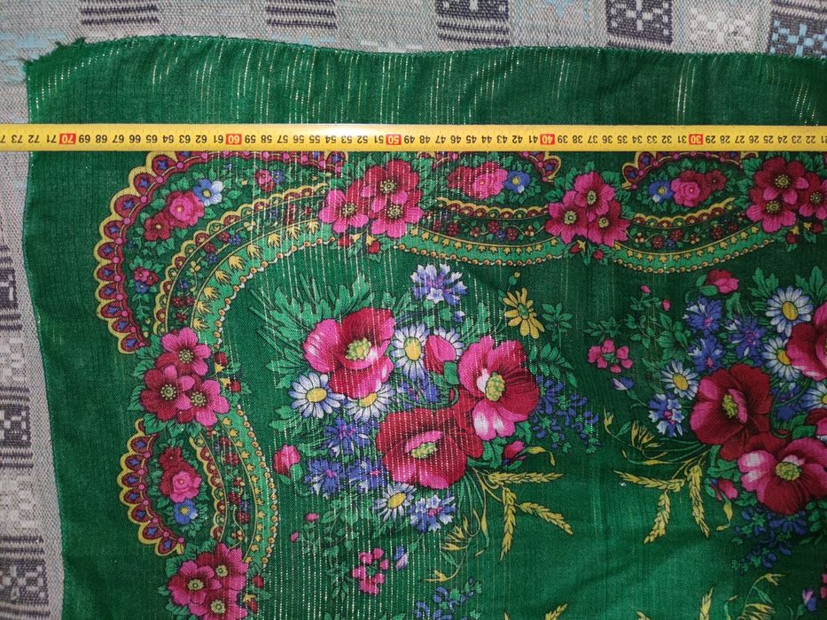 Платок большой новый 125см