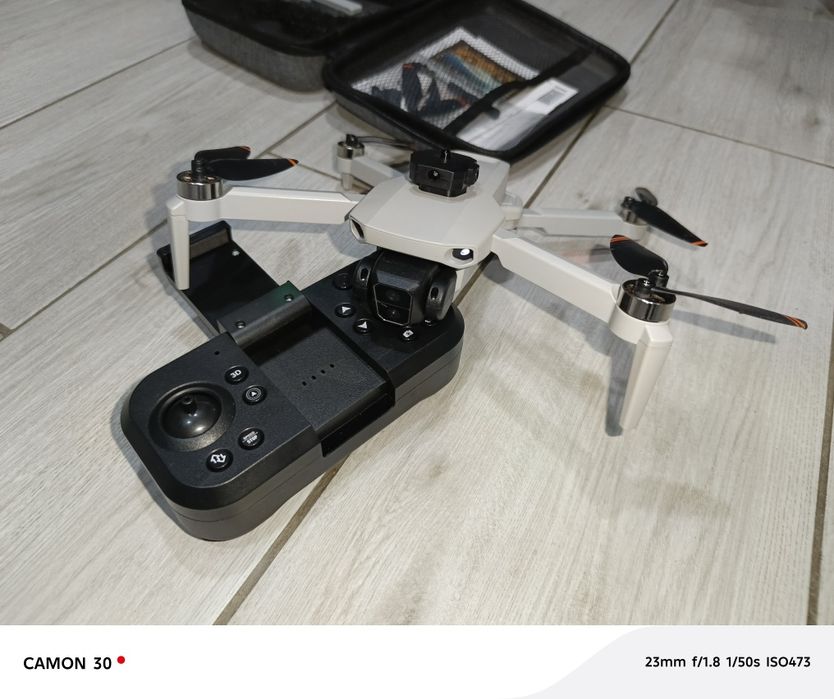 Продам дрон для ребенка