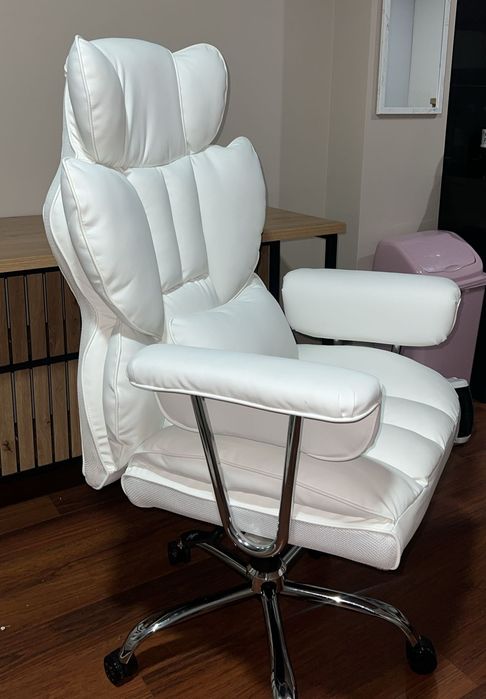 cadeira de escritório/gaming (COMO NOVO)