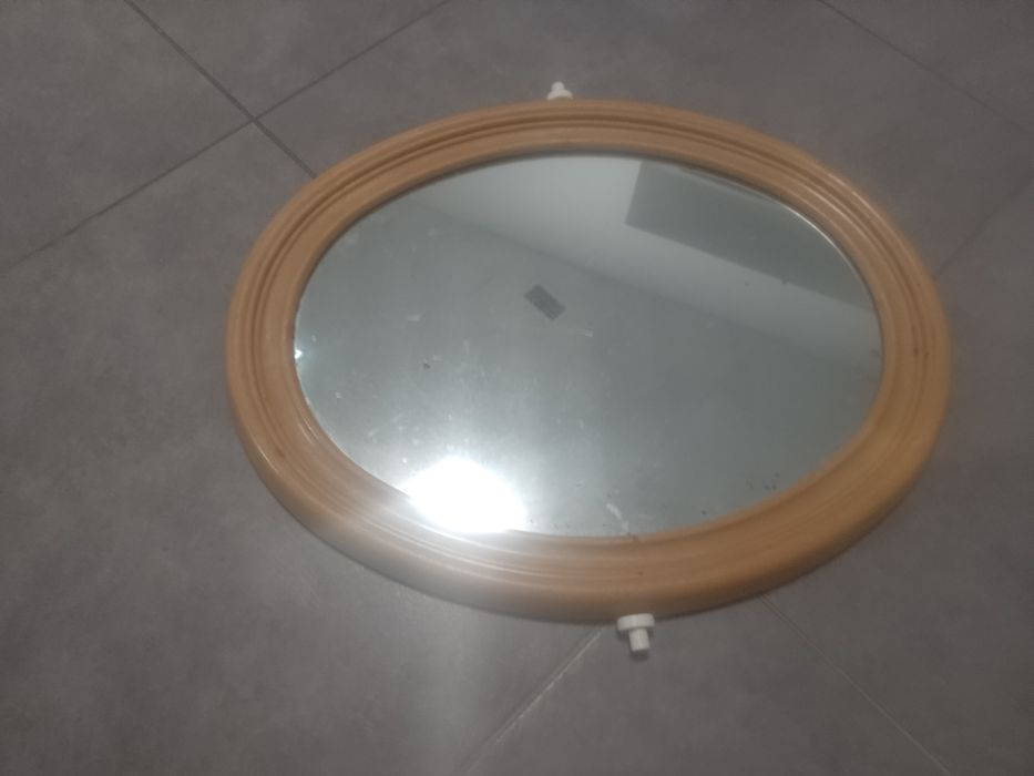 Sprzedam lustro łazienkowe