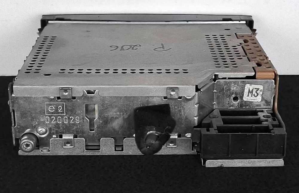 Rádio / Auto Rádio PEUGEOT 206 Hatchback (2A/C) ano 1998