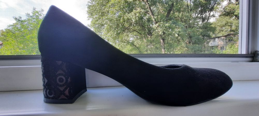 Продам туфли черные