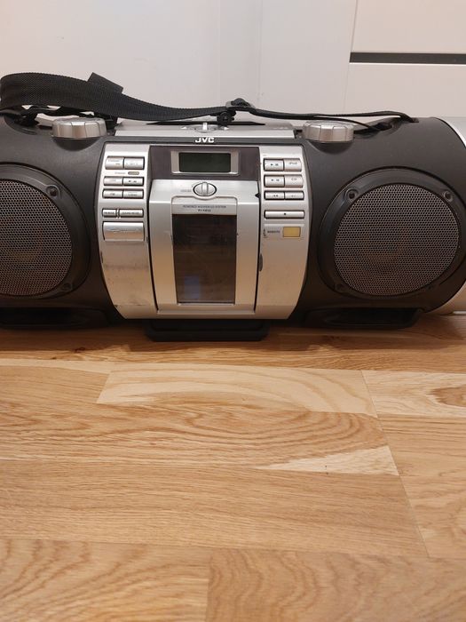 Radio CD usb boombox JVC mega Bass