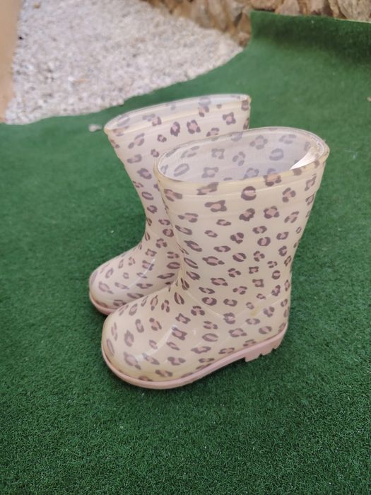 Vendo Tenis e Botas