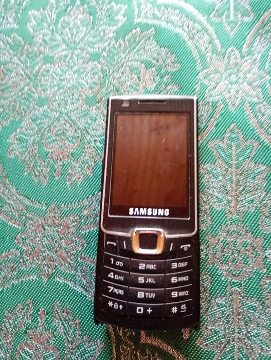 Telefon komórkowy Samsung model S7220