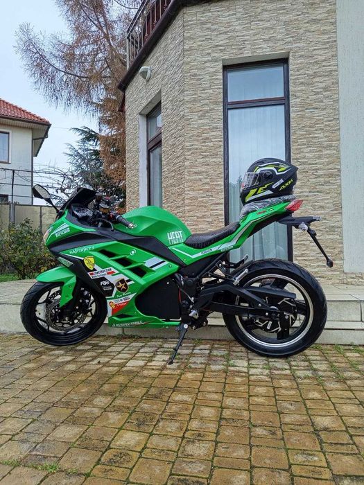 Электромотоцикл Ninja Электробайк 2950W шлем ПОДАРОК чорний 55 a Li-on