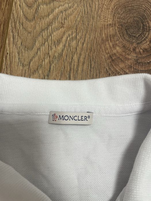 Футболка Moncler