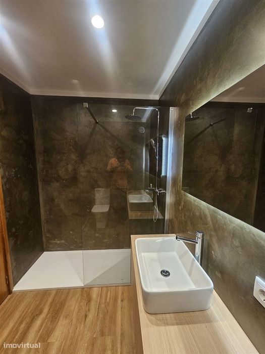 Apartamento T3 Remodelado em Condomínio Fechado | Grijó