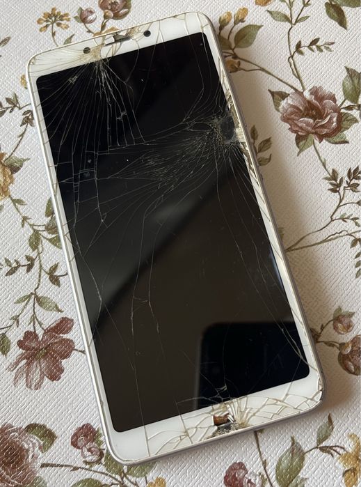 Продам Xiaomi 6а, 2/16, андроид 8