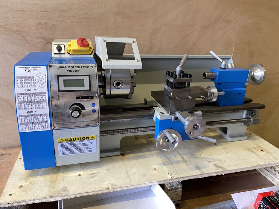 Токарно-винторезный станок WM210V 210x400 мм 1100W