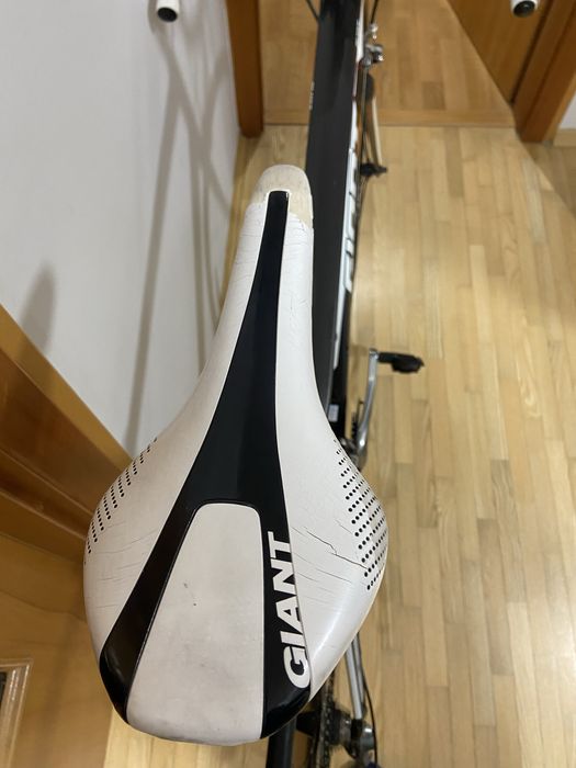 rower szosowy Giant Defy