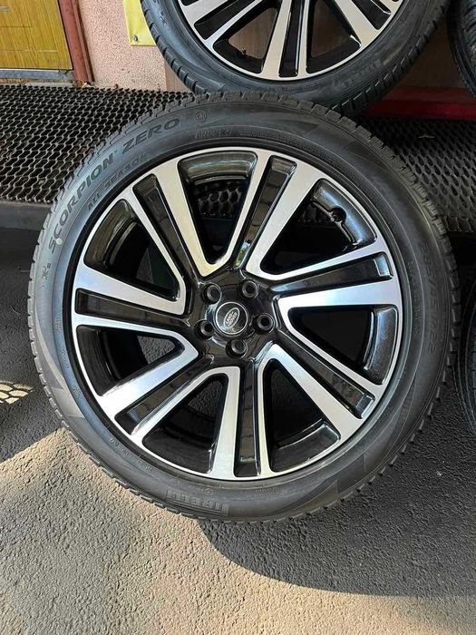Оригінальні диски R22 LAND ROVER RANGE ROVER (L460) 285/45/22 Pirelli