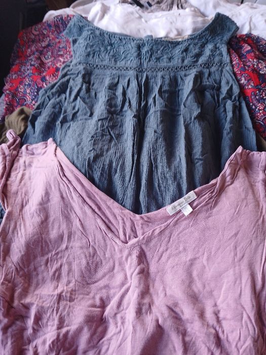 roupa de mulher S t-shirts, sweats, blusas