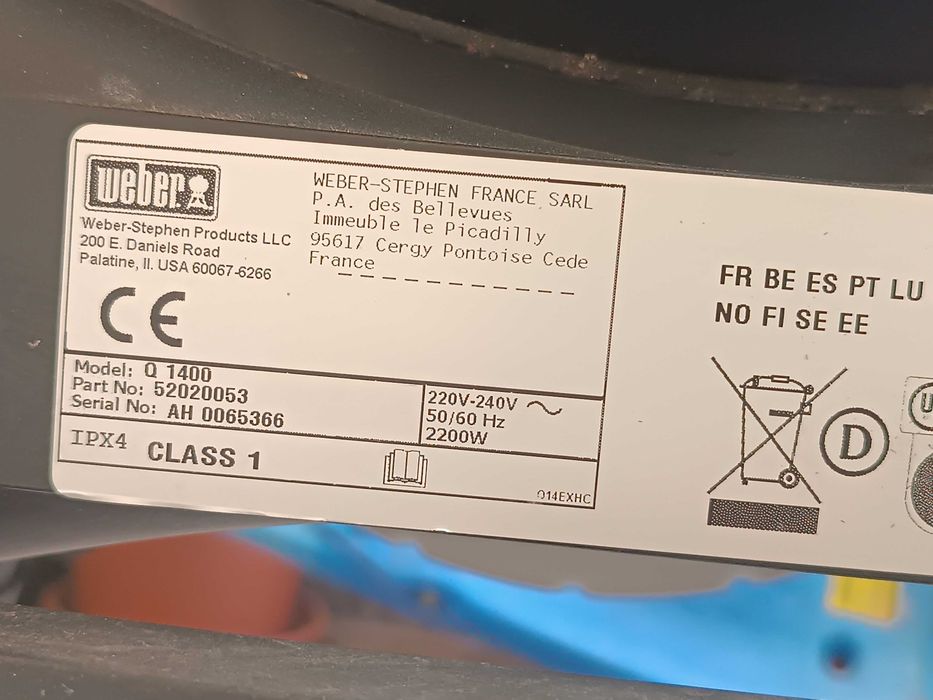 Grelhador elétrico Weber Q 1400 com pouco uso