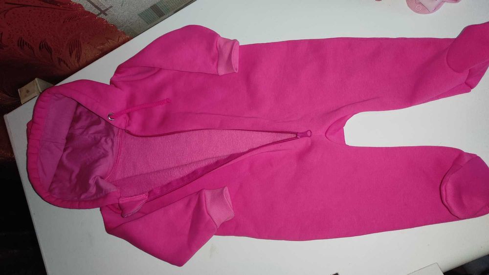 Теплий чоловічок на дівчинку