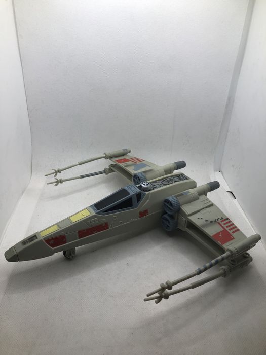 Модель истребителя Икс Винг звездные войны x wing star wars