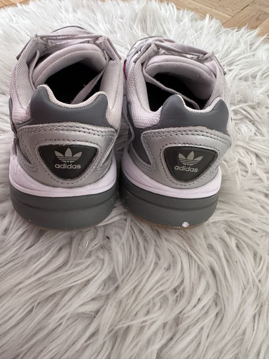 Adidas falcon 36