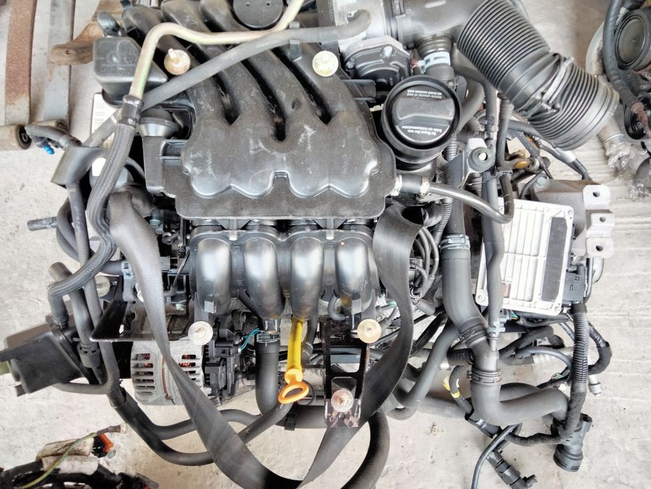 Мотор двигун Golf 4 Шкода Oктавія Tour Vw Bora 1.6 бензин AKL