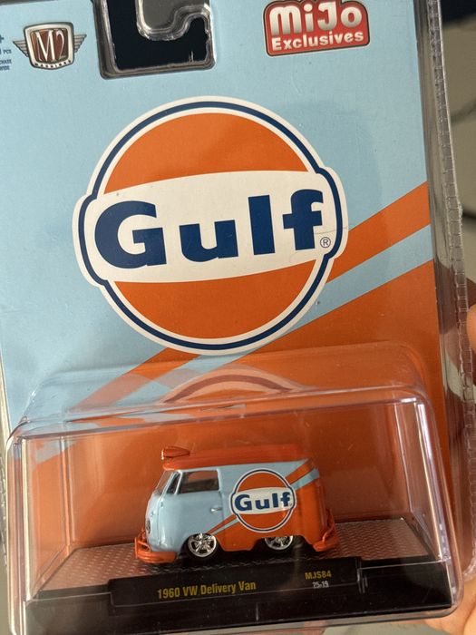 M2 Machines MiJo Exclusives 1960 VW Delivery Van GULF Volksvagen T2 T1