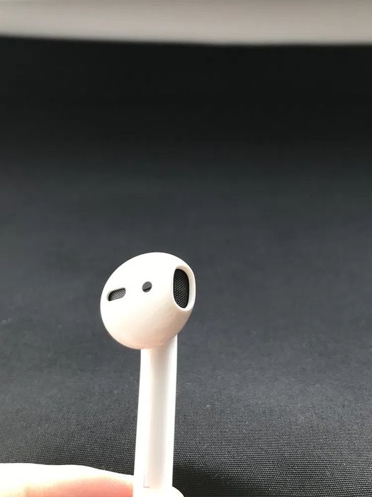 Наушник airpods 1