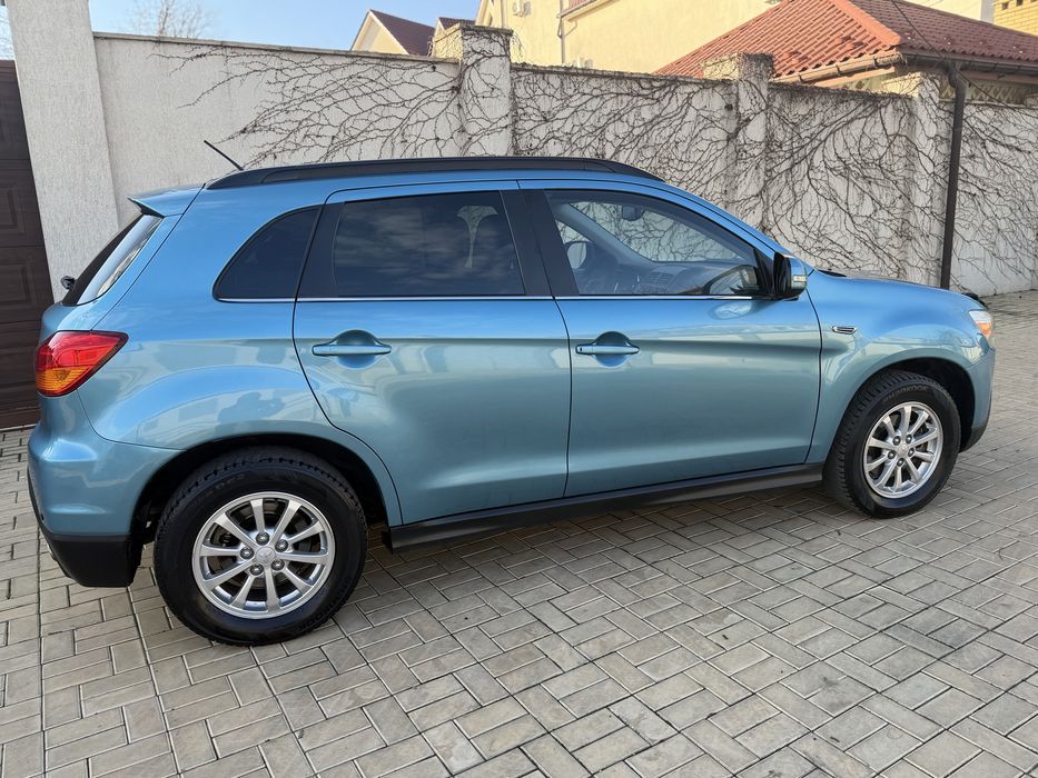 Продам Mitsubishi ASX 2.0 Полный Привод