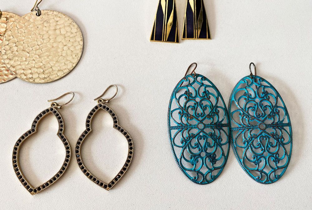 Coleção de 14 pares de brincos, tudo NOVO!