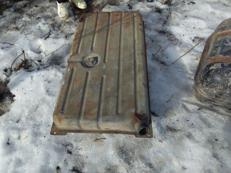 Топливний бак без кришки Газ,б,в,