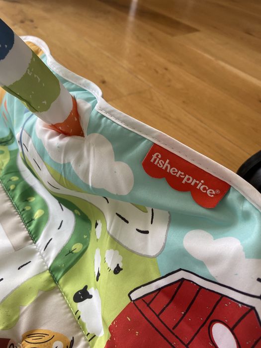 Mata Fisher Price wesołe miasteczko.