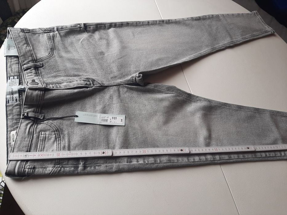 Spodnie denim szare
