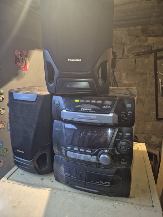 Музыкальный центр