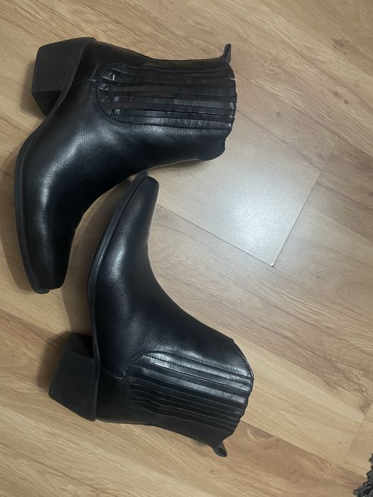 Kowbojki skórzane damskie Lasocki