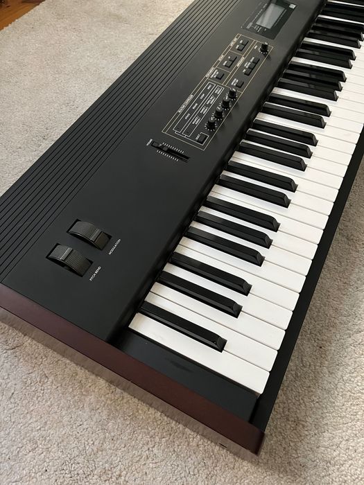 Sintetizador KORG N1 Estrela • OLX.pt