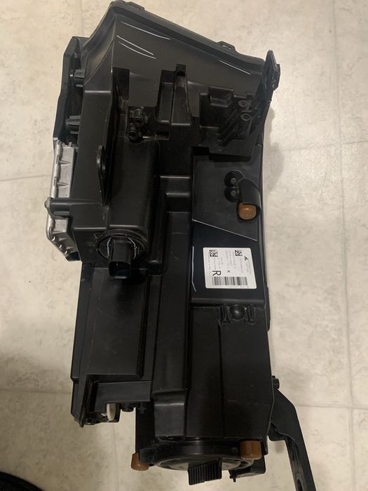 Фара Jeep Compass 2018