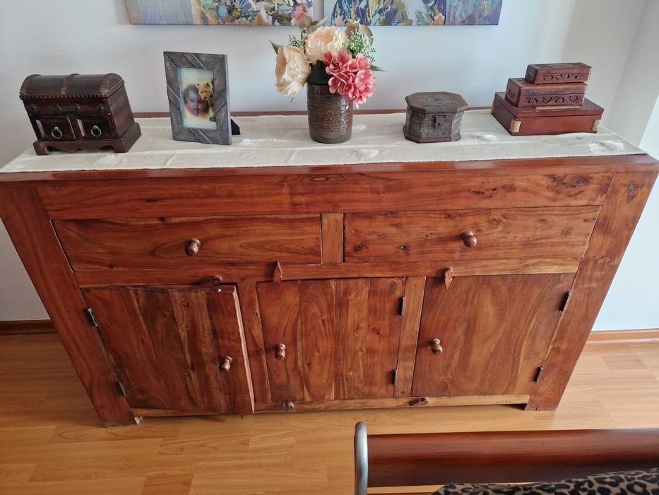 móvel aparador de madeira maciça grande