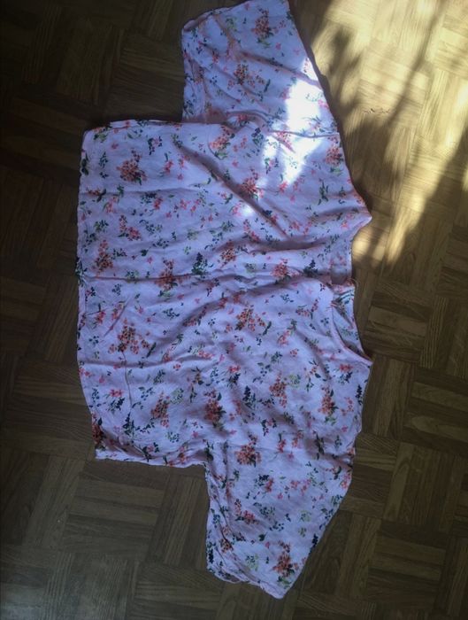 Bluzka z WISKOZY. fason oversize, luźniejsza /  STRADIVARIUS  / NOWA!