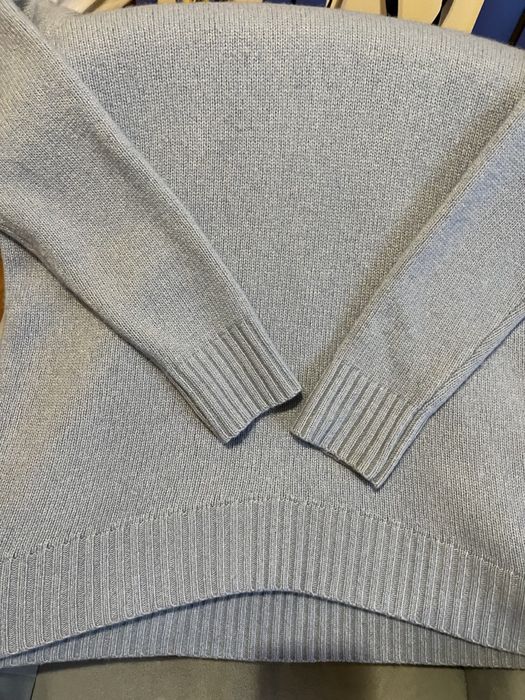 Блакитний светр Benedetta B