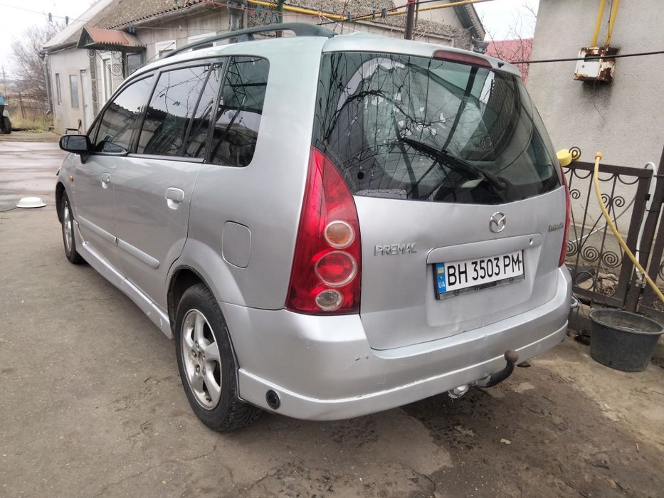 Продам Мазду 2002 года . Газ бензин .