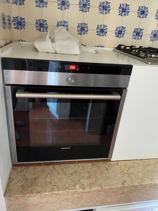 Forno de encastrar Siemens multifunções